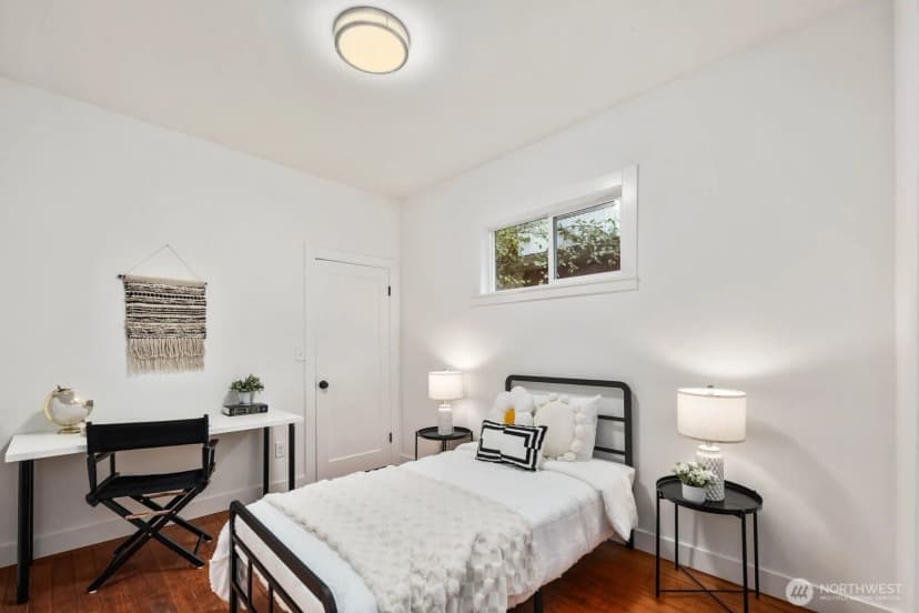 Property photo for 5240 39th Avenue S, Seattle photo 14