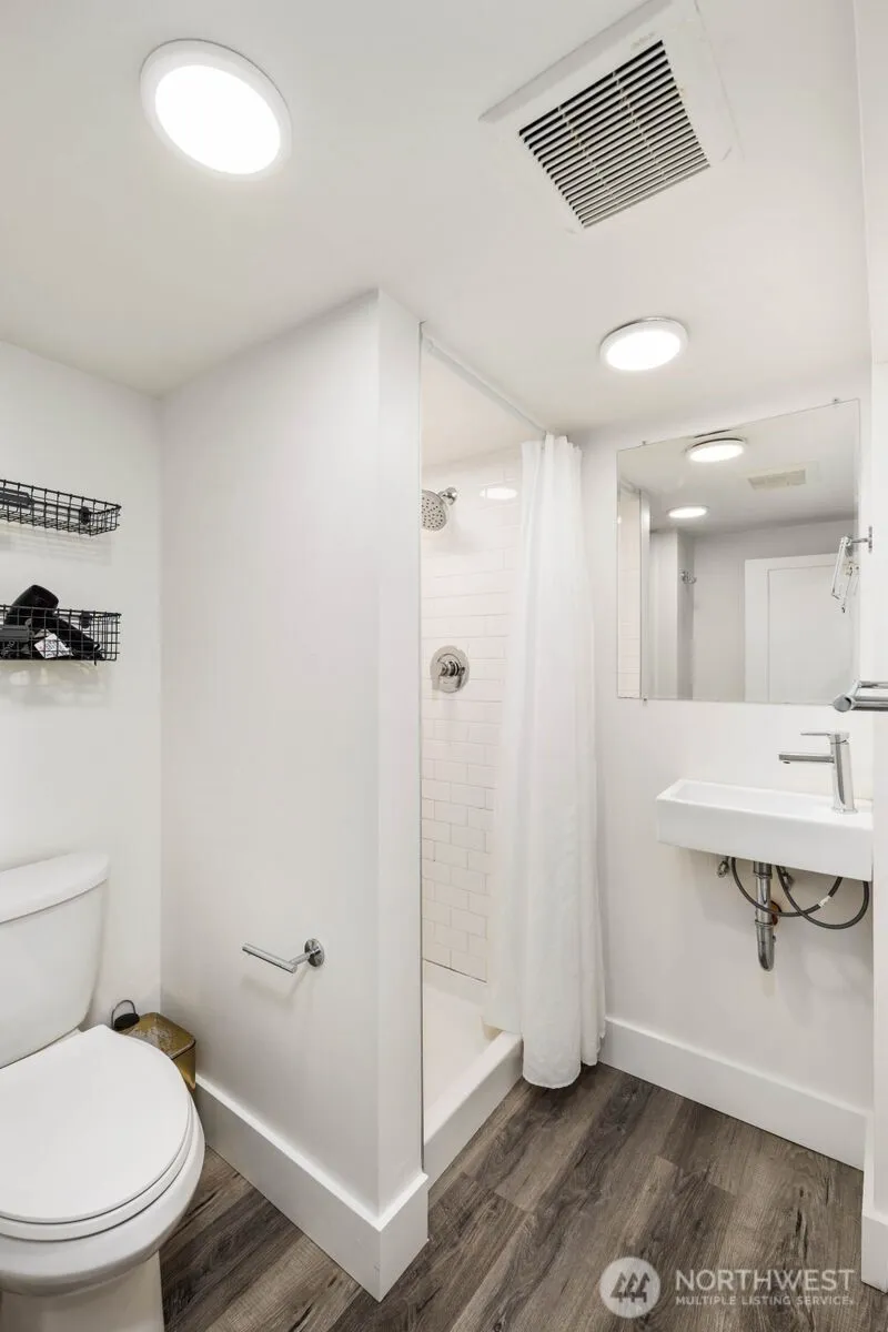 Property photo for 5240 39th Avenue S, Seattle photo 24