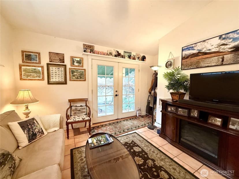 Property photo for 213 E Oak Street, Dayton photo 19
