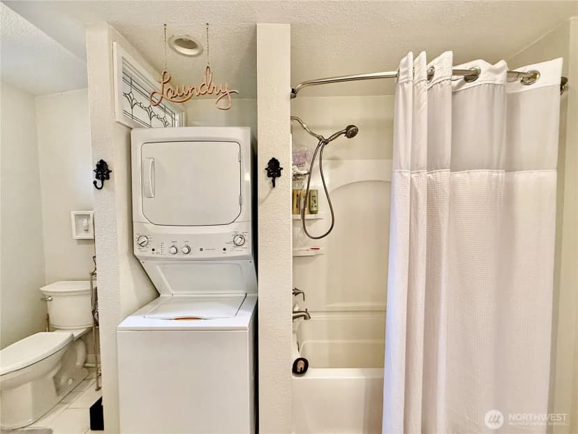 Property photo for 213 E Oak Street, Dayton photo 16