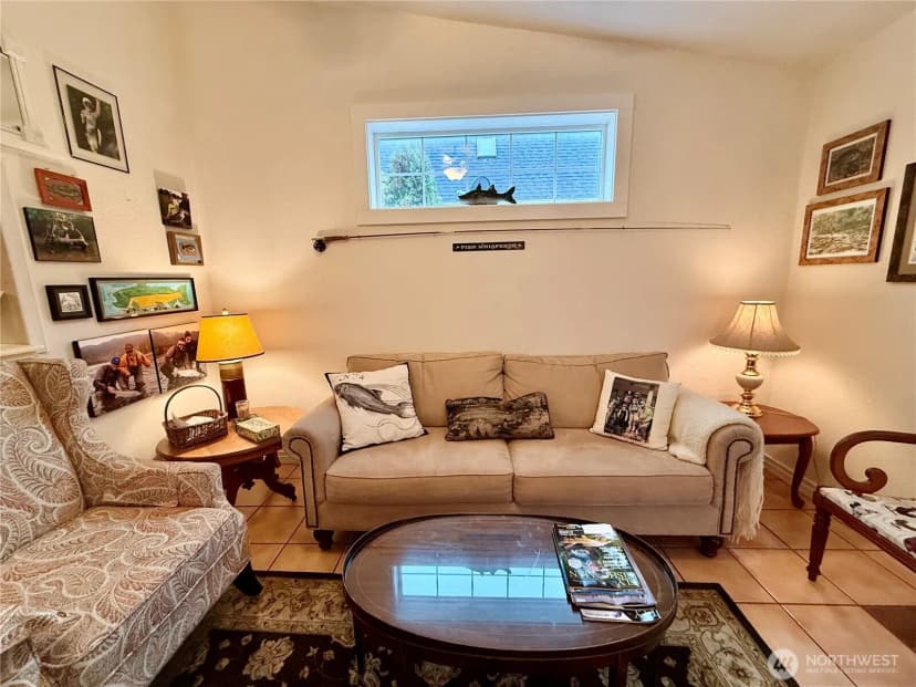 Property photo for 213 E Oak Street, Dayton photo 18