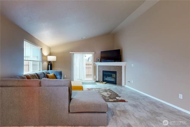 Property photo for 1173 Sw Carver Street, College Place photo 3
