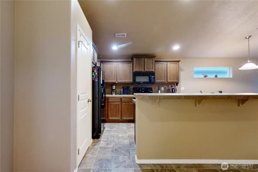 Property photo for 1173 Sw Carver Street, College Place photo 5