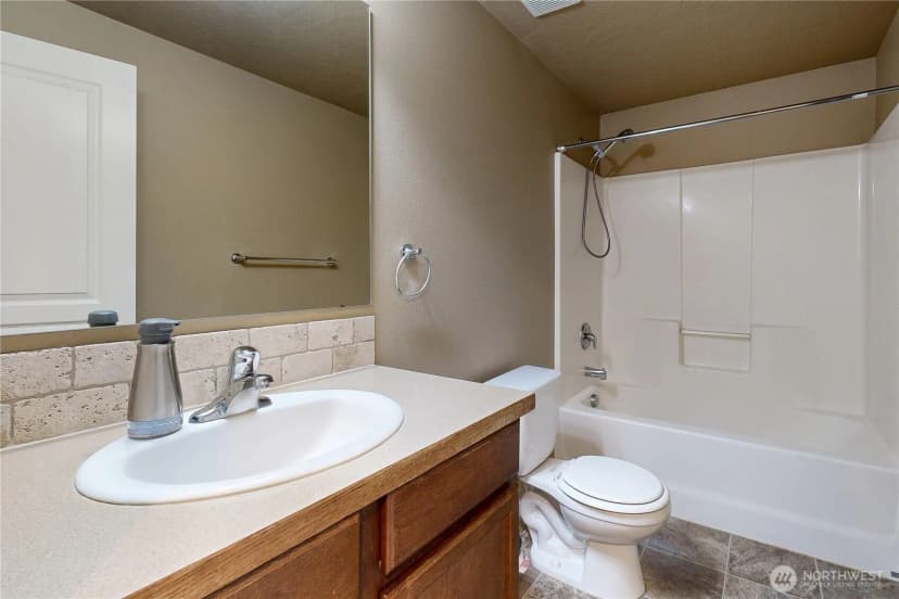 Property photo for 1173 Sw Carver Street, College Place photo 23