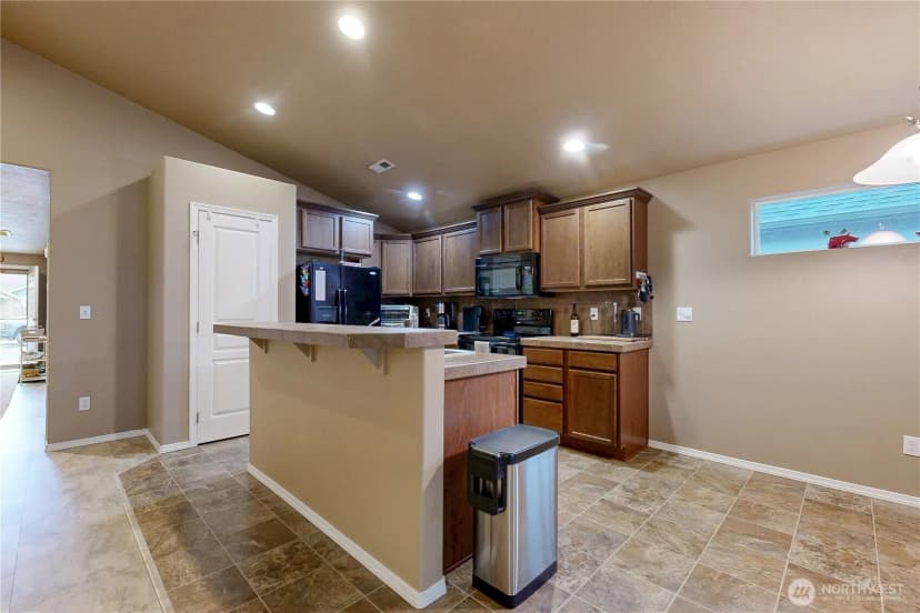 Property photo for 1173 Sw Carver Street, College Place photo 9