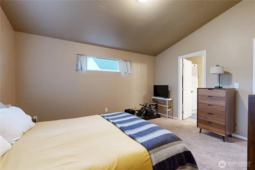 Property photo for 1173 Sw Carver Street, College Place photo 14
