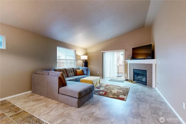 Property photo for 1173 Sw Carver Street, College Place photo 2