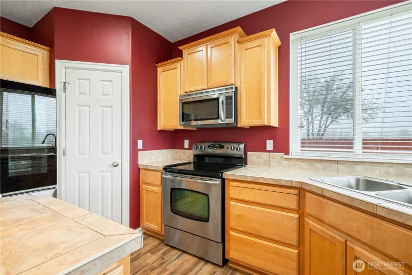 Property photo for 1834 Island Drive, Longview photo 13