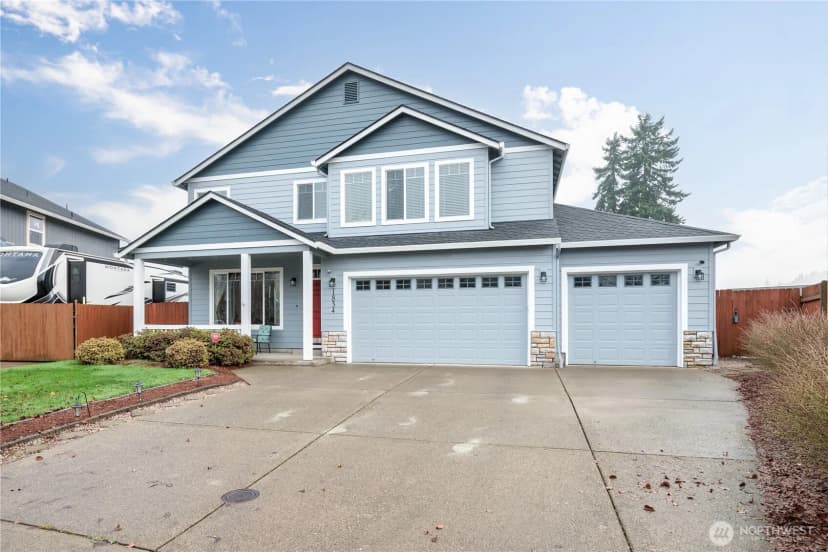 Property photo for 1834 Island Drive, Longview
