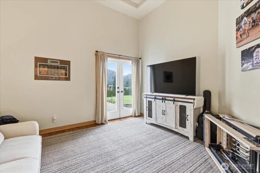 Property photo for 19994 Coulee View Road, Electric City photo 29