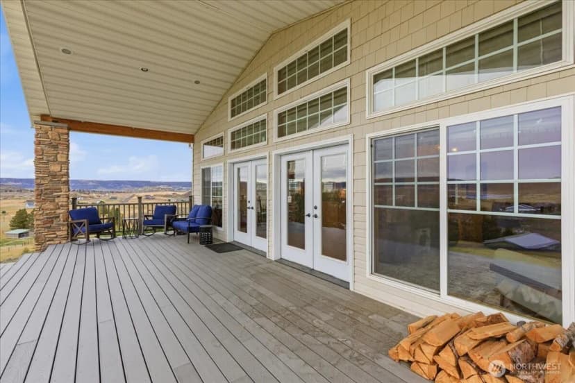 Property photo for 19994 Coulee View Road, Electric City photo 14