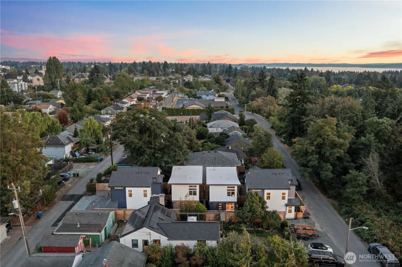 Property photo for 9228 B 22nd Avenue Sw, Seattle photo 18