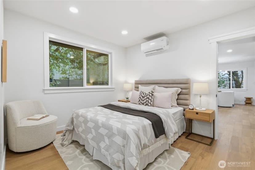 Property photo for 3448 14th Avenue W, Seattle photo 15