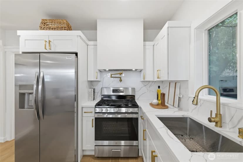 Property photo for 3448 14th Avenue W, Seattle photo 9