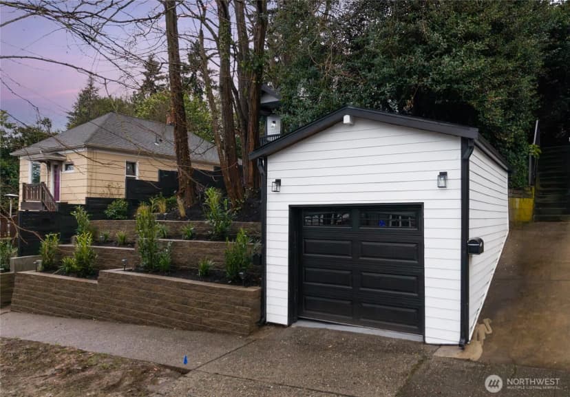 Property photo for 3448 14th Avenue W, Seattle photo 38
