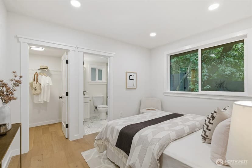 Property photo for 3448 14th Avenue W, Seattle photo 16