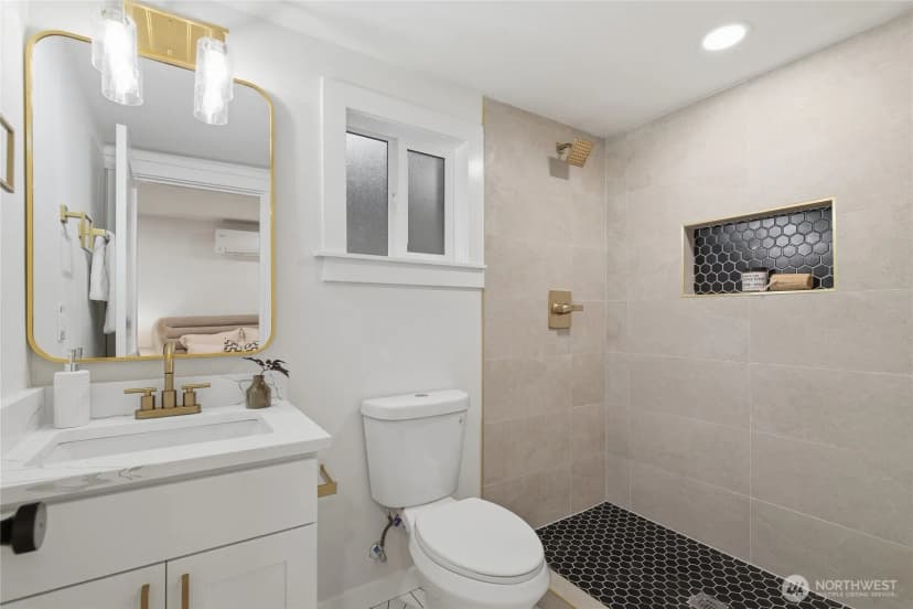 Property photo for 3448 14th Avenue W, Seattle photo 17