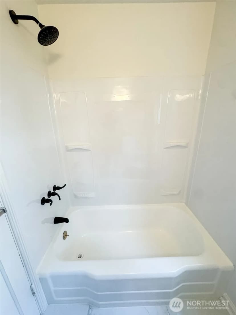 Property photo for 10218 34 Avenue Sw, Seattle photo 15