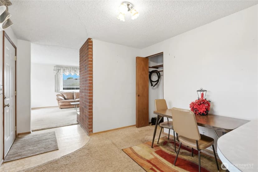 Property photo for 5118 Ne 3rd Street, Renton photo 17