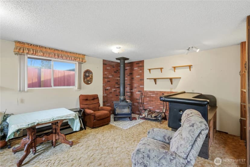 Property photo for 5118 Ne 3rd Street, Renton photo 6