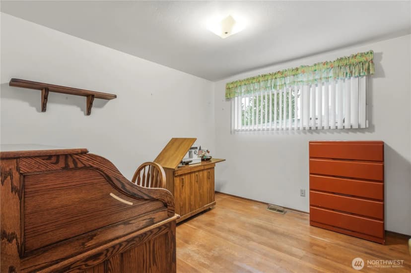 Property photo for 5118 Ne 3rd Street, Renton photo 24