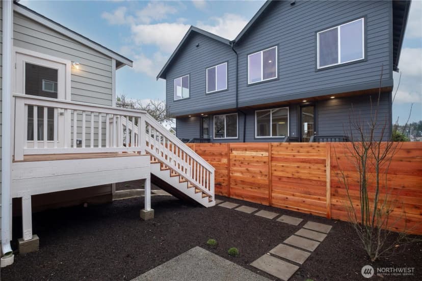 Property photo for 2846 22nd Avenue W, Seattle photo 23