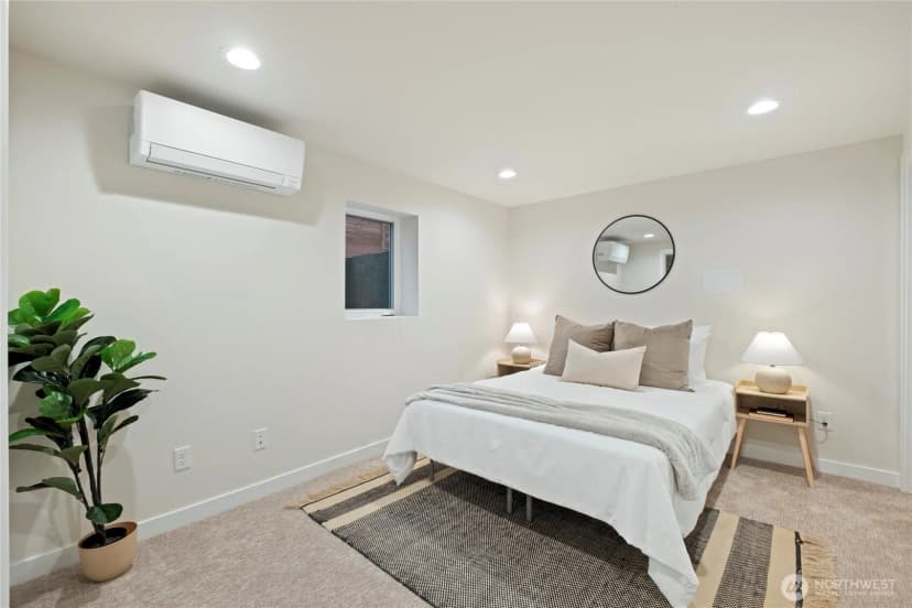 Property photo for 2846 22nd Avenue W, Seattle photo 15