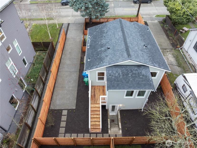 Property photo for 2846 22nd Avenue W, Seattle photo 24