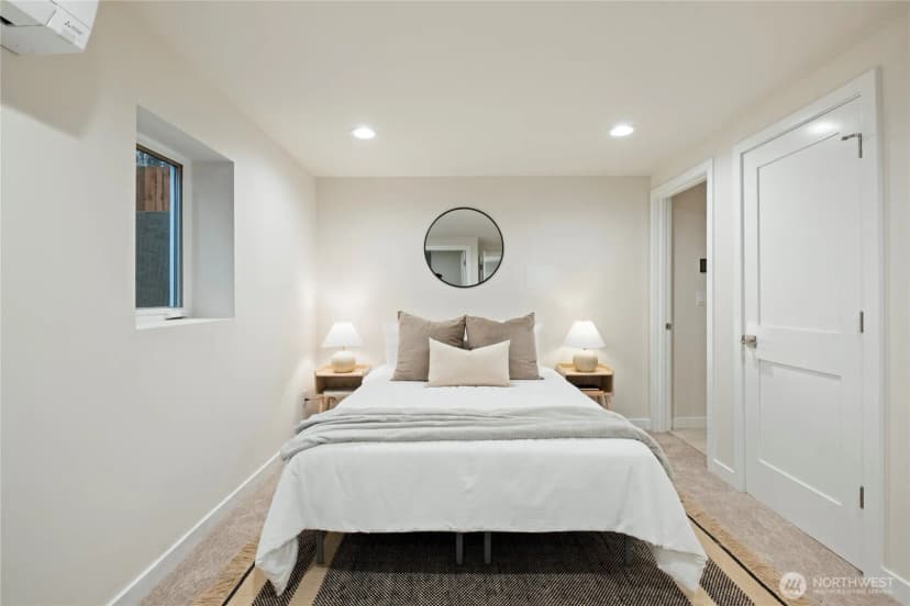 Property photo for 2846 22nd Avenue W, Seattle photo 16