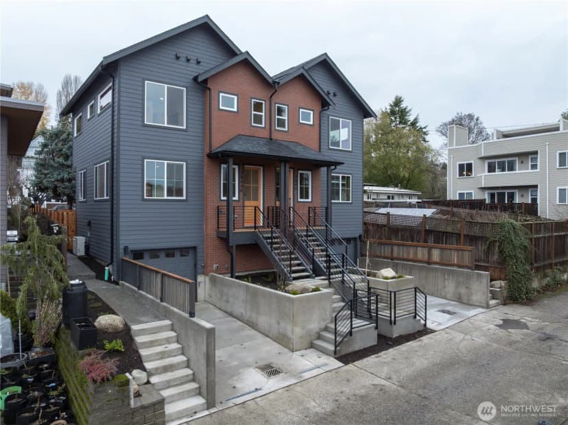 Property photo for 2844 B 22nd Avenue W, Seattle photo 29