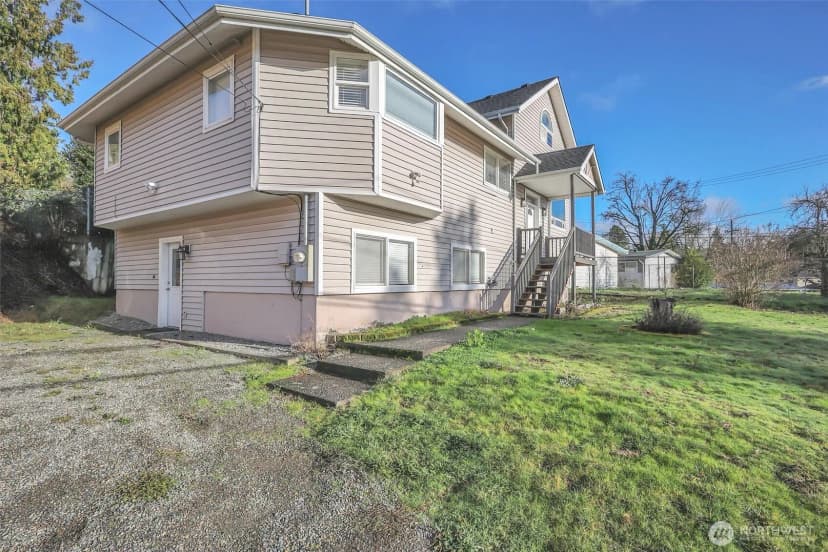 Property photo for 6230 S Langston Road, Seattle photo 2