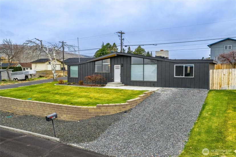 Property photo for 401 Statter Road, Ephrata photo 4