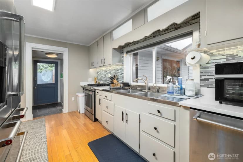 Property photo for 16839 Chilberg Avenue, La Conner photo 21