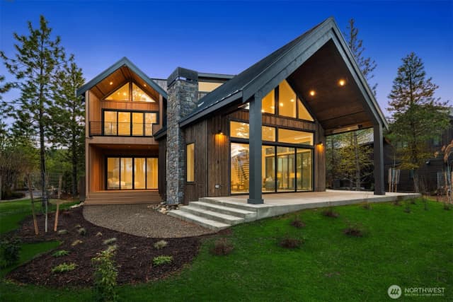 Property photo for 831 Gold Leaf Lane, Cle Elum