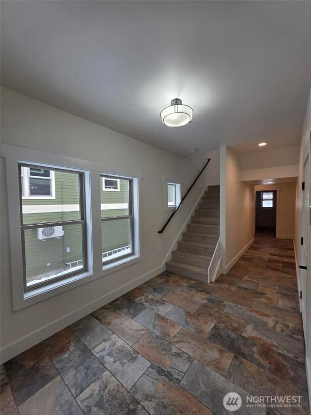 Property photo for 206 W Montana Avenue, Roslyn photo 4