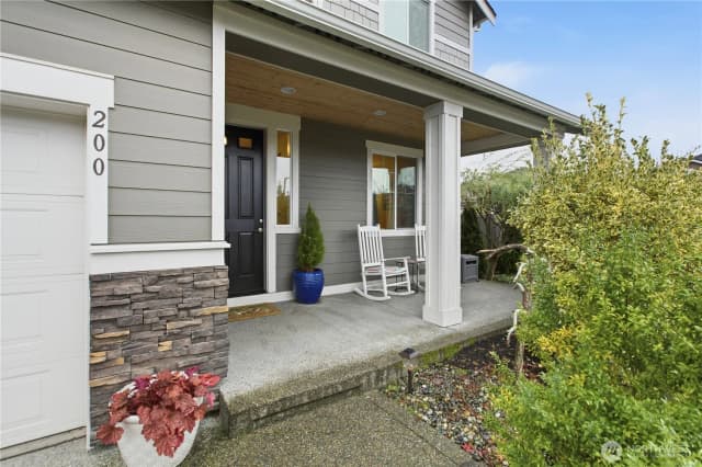Property photo for 200 Fielding Street Ne, Orting photo 2