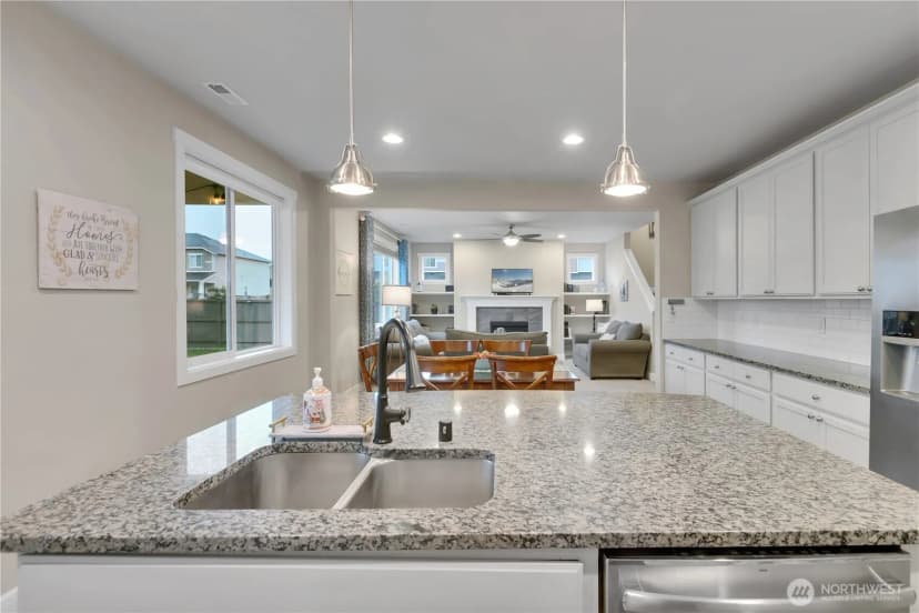 Property photo for 200 Fielding Street Ne, Orting photo 16