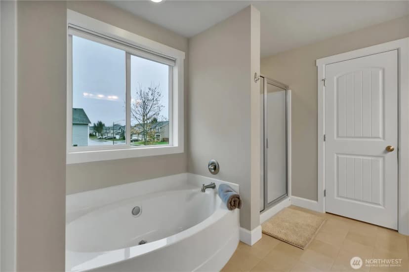 Property photo for 200 Fielding Street Ne, Orting photo 26