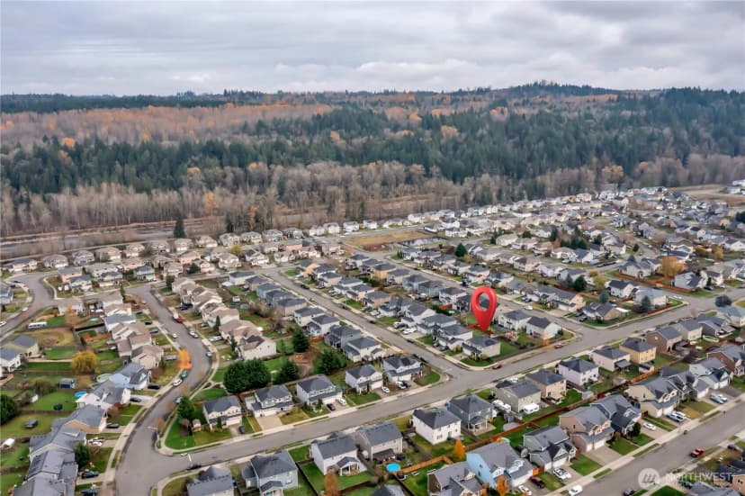 Property photo for 200 Fielding Street Ne, Orting photo 36