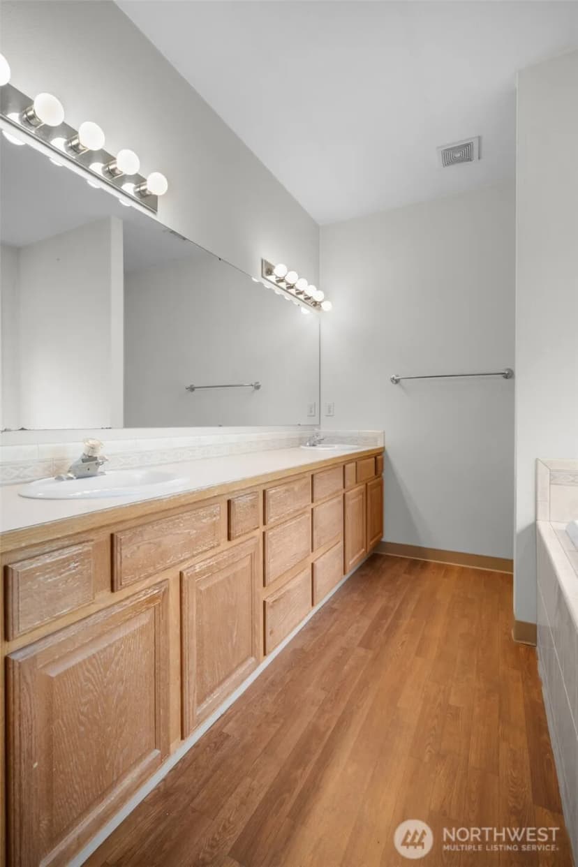 Property photo for 7412 64th Street Ct W, University Place photo 16