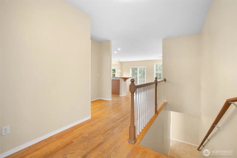 Property photo for 7412 64th Street Ct W, University Place photo 2