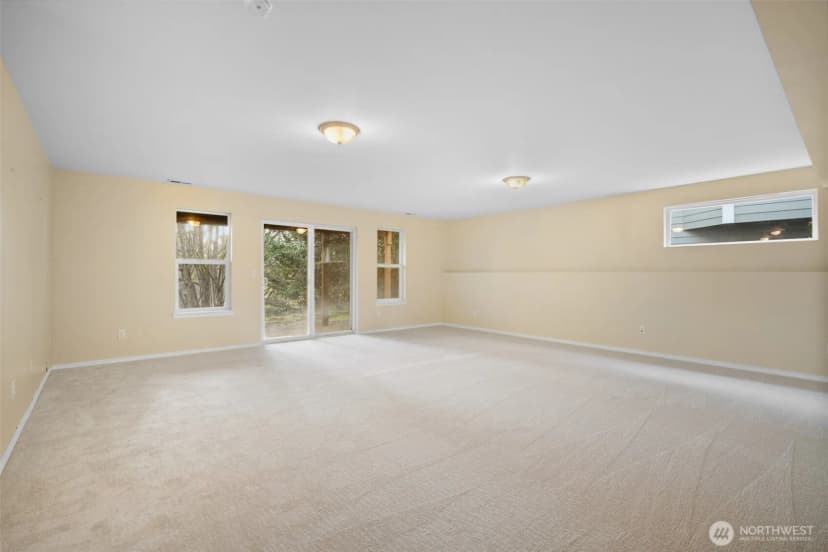 Property photo for 7412 64th Street Ct W, University Place photo 24