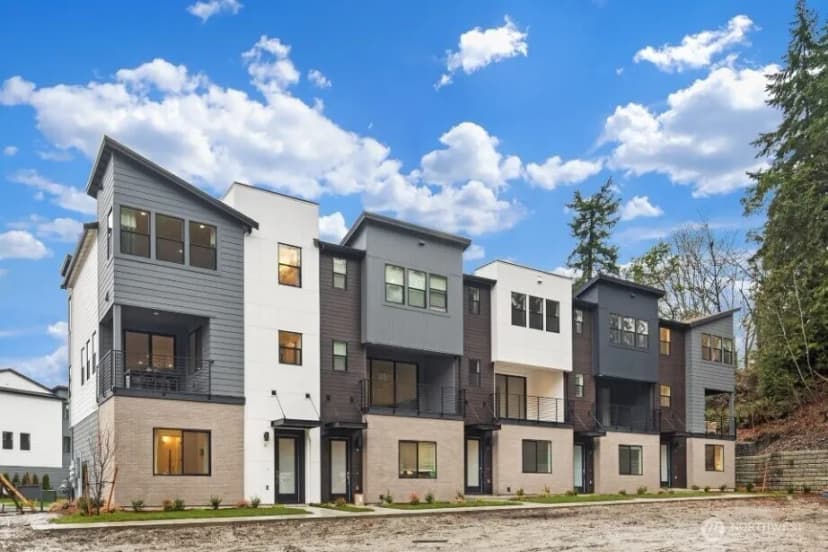Property photo for 10814 (hs 61) 120th Lane Ne #a, Kirkland