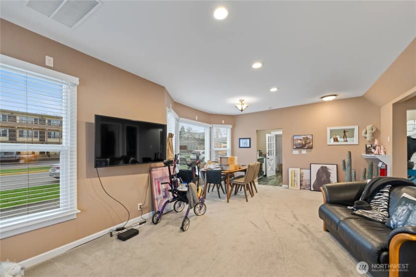 Property photo for 520 O Avenue, Anacortes photo 9