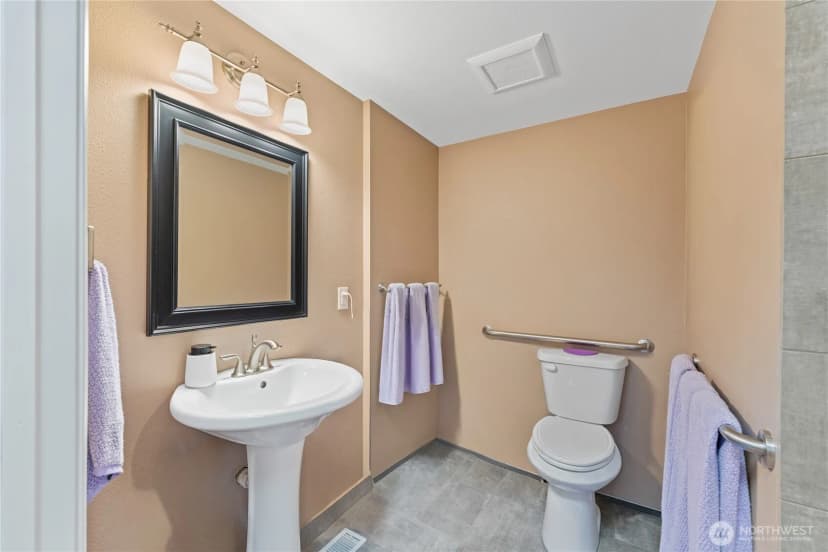 Property photo for 520 O Avenue, Anacortes photo 19