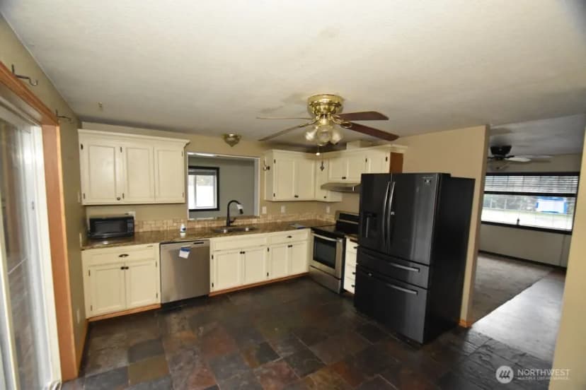 Property photo for 1185 Riddle Street, Darrington photo 15