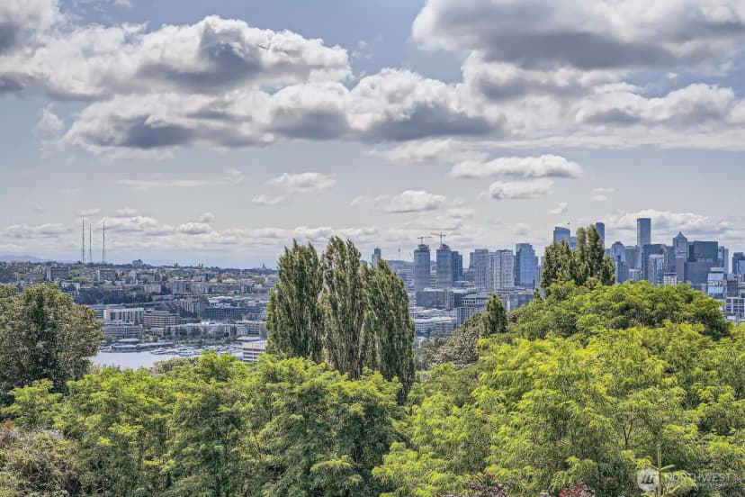 Property photo for 511 Howe #a, Seattle photo 32
