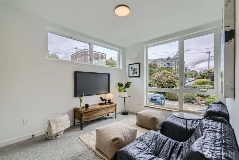 Property photo for 511 Howe #a, Seattle photo 14