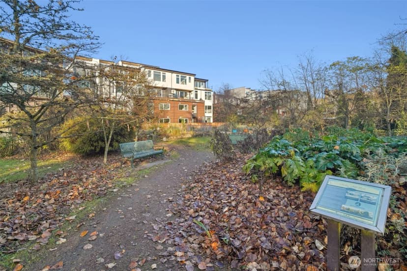 Property photo for 511 Howe #a, Seattle photo 30