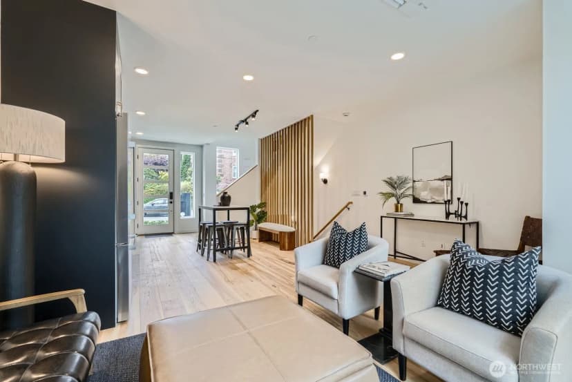 Property photo for 511 Howe #a, Seattle photo 5